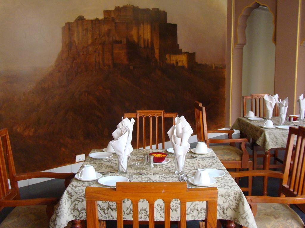 Gaj Kesri Hotel Bikaner Exterior photo